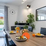 فيلة #268 Luxury Pool & Views البوفيرا