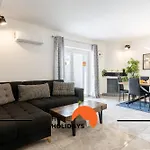 #268 Luxury Pool & Views البوفيرا