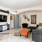 #268 Luxury Pool & Views וילה
