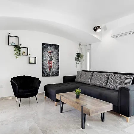 #268 Marvellous Sapphire