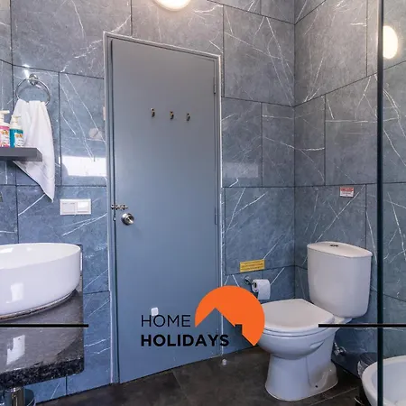 #268 Marvellous Sapphire * Albufeira